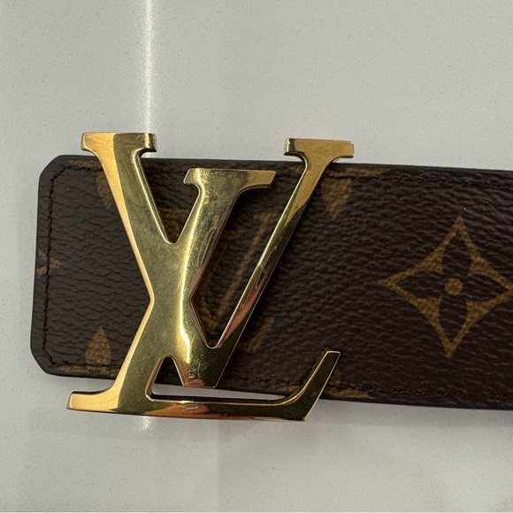 Authentic Louis Vuitton reversible belt - Picture 1 of 5